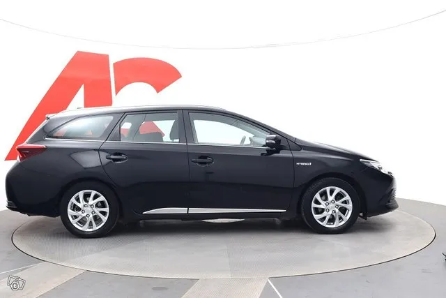 Toyota Auris Touring Sports 1,8 Hybrid Active - / Navi / Kam Image 6