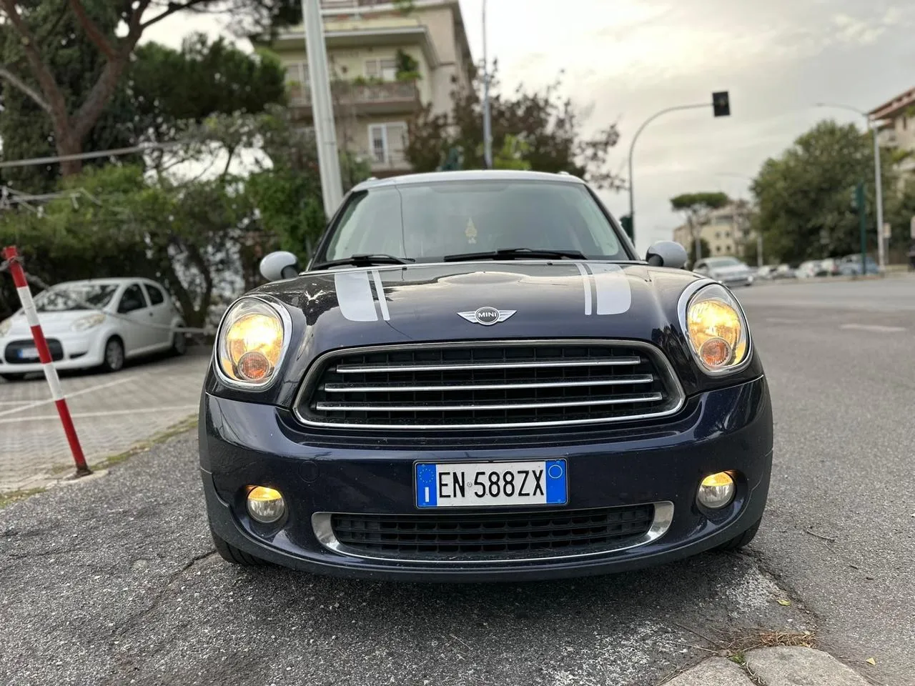 MINI Mini Countryman Mini Cooper D Countryman Image 1