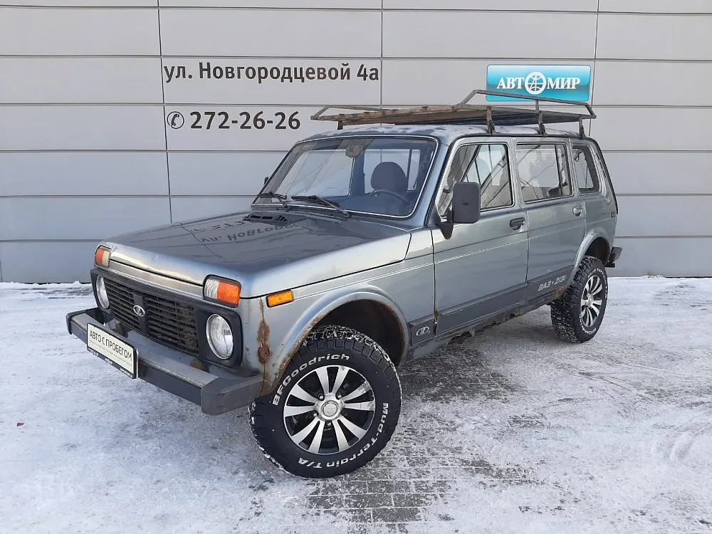 Lada 2131 Image 1