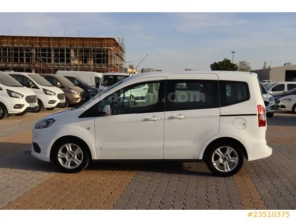 Ford Tourneo Courier 1.5 TDCi Delux Image 2